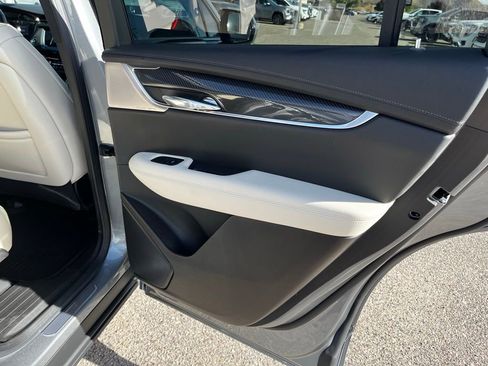 Used 2024 Cadillac XT6 Sport w/ Technology Package image 26