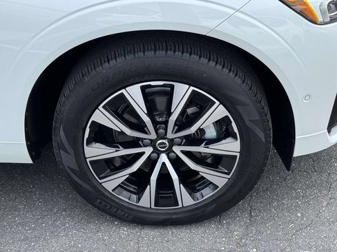 Certified 2024 Volvo XC60 B5 Plus w/ Protection Package Premier AWD/4WD image 6
