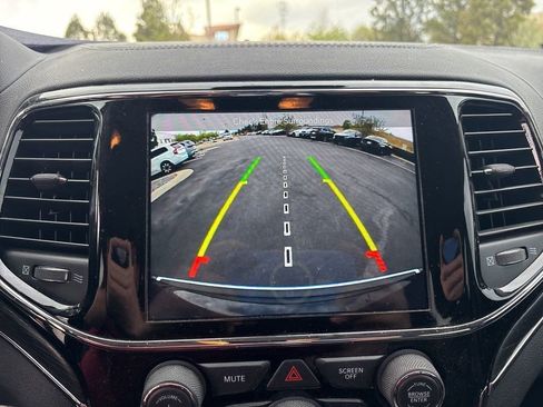 Used 2019 Jeep Grand Cherokee Summit image 15