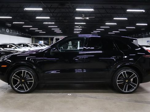 Used 2019 Porsche Cayenne image 2