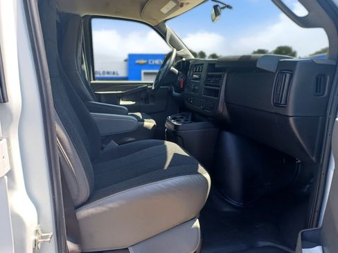 Used 2024 GMC Savana 2500 w/ Driver Convenience Package RWD image 15
