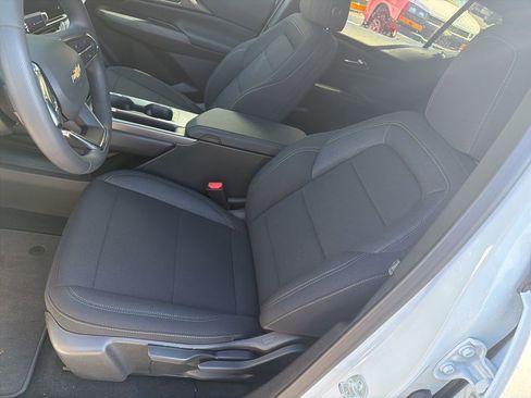 New 2026 Chevrolet Equinox EV LT image 15