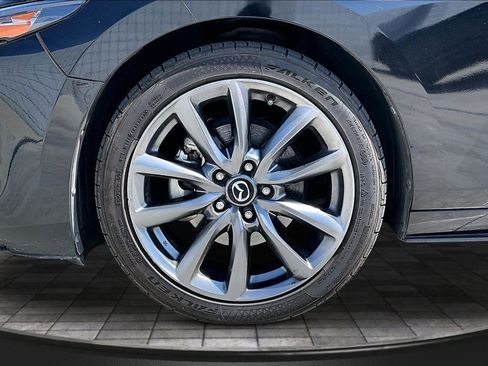 Used 2019 MAZDA MAZDA3 AWD Hatchback w/ Preferred Pkg image 32