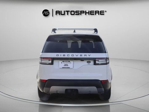 Used 2018 Land Rover Discovery SE image 8