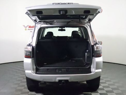 Used 2016 Toyota 4Runner SR5 Premium AWD/4WD image 12
