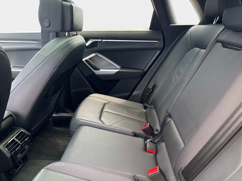 Certified 2025 Audi Q3 2.0T Premium AWD/4WD image 13