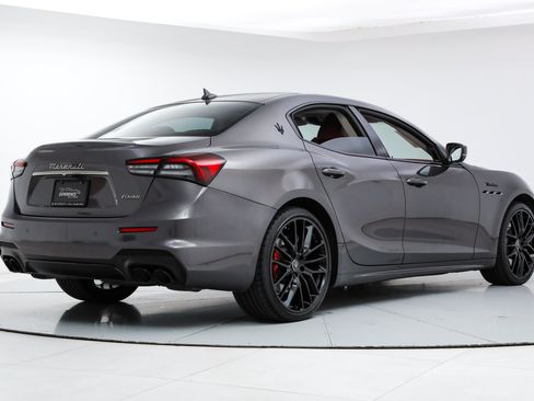 Certified 2023 Maserati Ghibli Modena RWD image 5