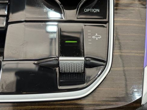 Used 2023 BMW X7 xDrive40i AWD/4WD image 49