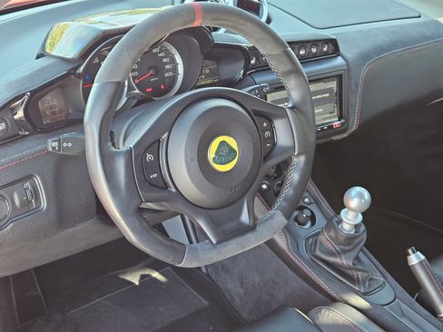 Used 2021 Lotus Evora image 28