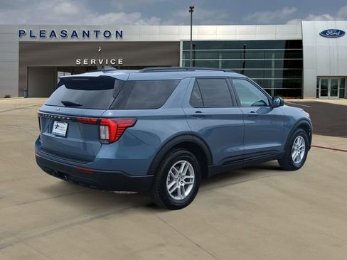 Certified 2026 Ford Explorer Active RWD image 5