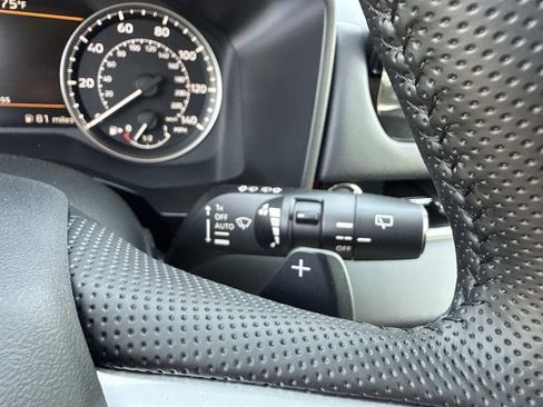 New 2026 Mitsubishi Outlander AWD image 37