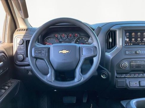 Used 2026 Chevrolet Silverado 1500 Custom image 8