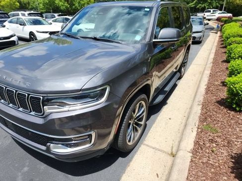 Used 2022 Jeep Wagoneer Series II w/ Premium Group I AWD/4WD image 1