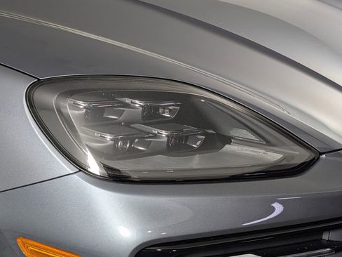 New 2026 Porsche Cayenne Coupe image 15