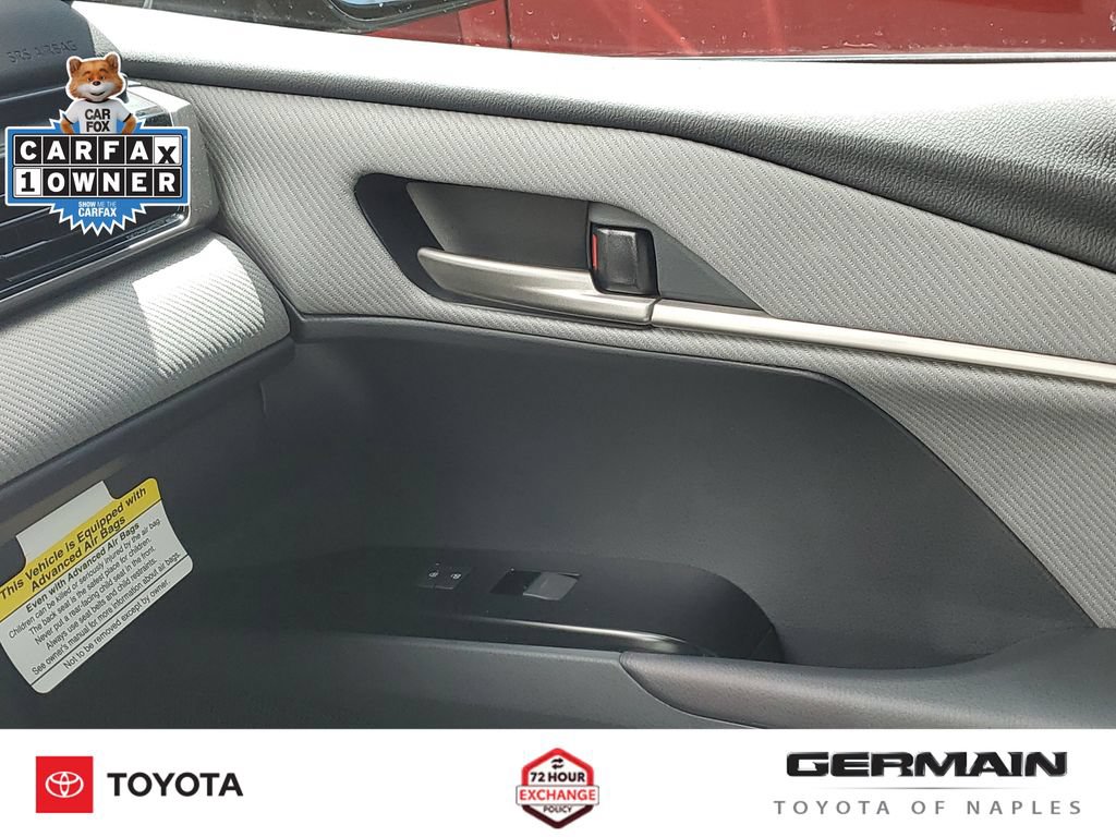 Used 2026 Toyota Camry SE FWD image 28