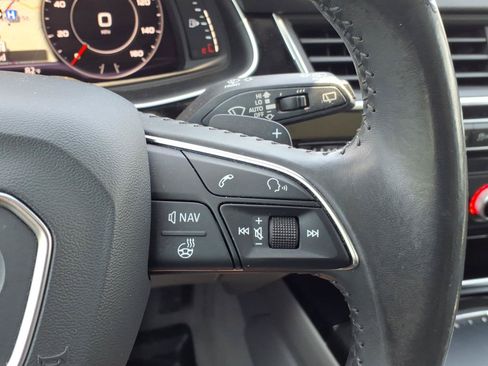 Used 2018 Audi Q7 3.0T Premium Plus AWD/4WD image 28