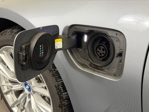 Certified 2023 BMW 330e xDrive w/ Premium Package image 12