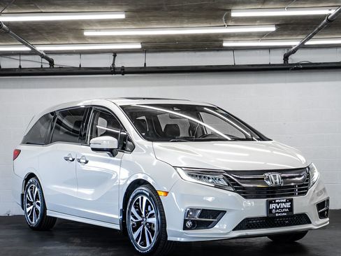 Used 2019 Honda Odyssey Elite image 7