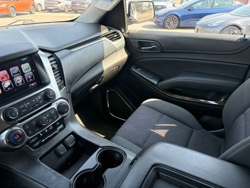 Used 2018 Chevrolet Tahoe LS image 23