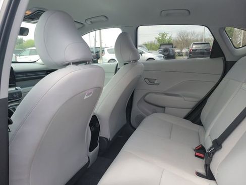 Used 2025 Hyundai Kona SEL AWD/4WD image 28