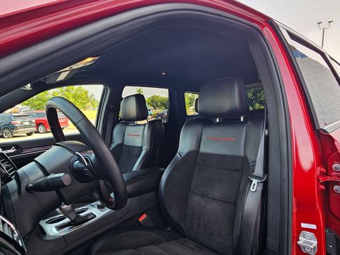 Used 2019 Jeep Grand Cherokee Trailhawk AWD/4WD image 21