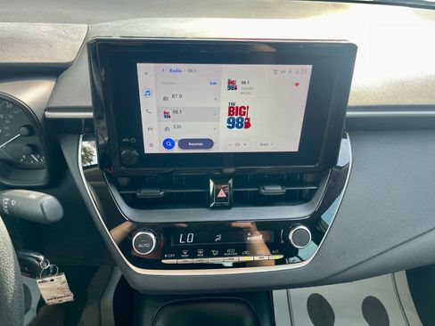 Used 2023 Toyota Corolla LE image 15