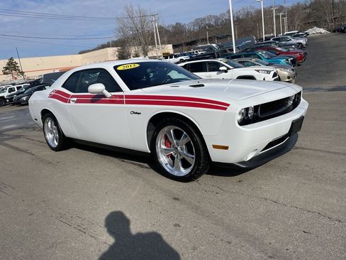 Used 2013 Dodge Challenger R/T image 6