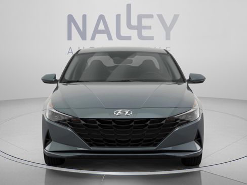 Used 2023 Hyundai Elantra SEL w/ Convenience Package FWD image 7