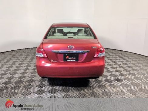 Used 2009 Toyota Yaris Sedan image 6