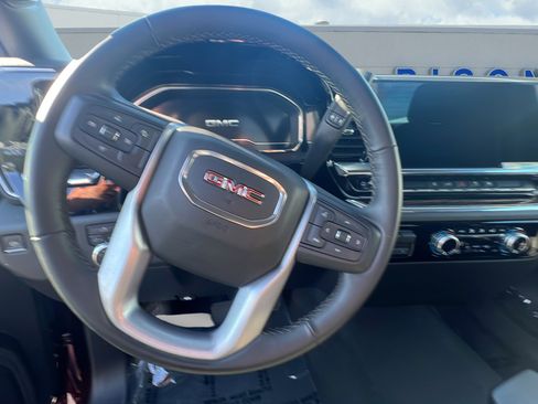 Used 2024 GMC Sierra 2500 SLE image 15