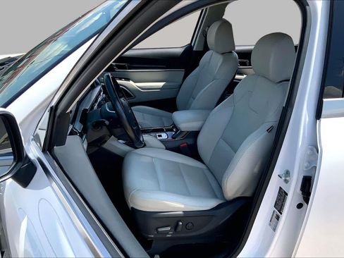 Certified 2023 Kia Telluride S w/ S Sunroof Package FWD image 8