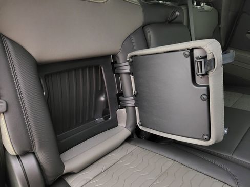 New 2026 Chevrolet Silverado 1500 ZR2 image 47