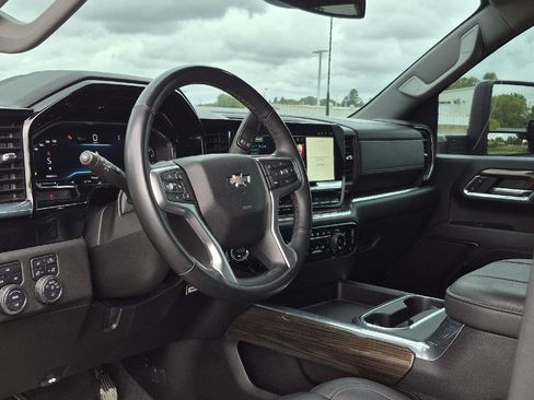 Used 2024 Chevrolet Silverado 2500 LT w/ Z71 Sport Edition AWD/4WD image 9