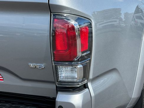 Used 2021 Toyota Tacoma Limited AWD/4WD image 25