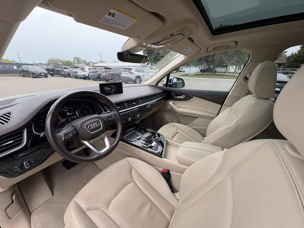 Used 2019 Audi Q7 3.0T Premium w/ Convenience Package AWD/4WD image 25