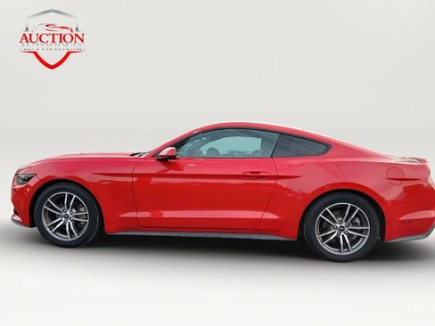 Used 2016 Ford Mustang Premium RWD image 8