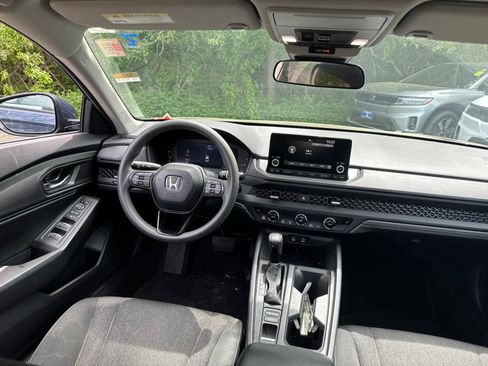 Used 2024 Honda Accord EX image 32