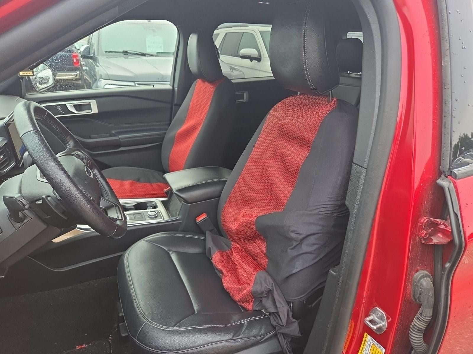 Used 2020 Ford Explorer XLT w/ Equipment Group 202A AWD/4WD image 8