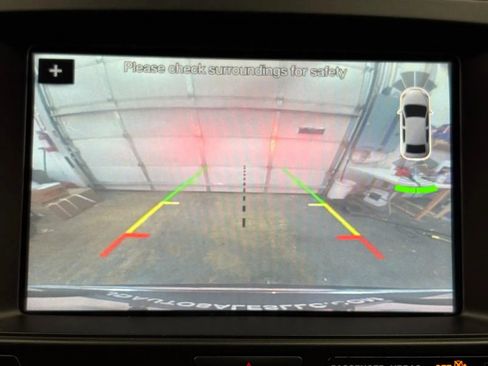 Used 2018 Ford Explorer XLT w/ Equipment Group 202A image 13