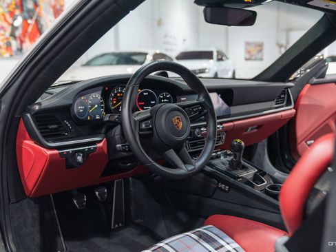 Used 2022 Porsche 911 GT3 RWD image 30