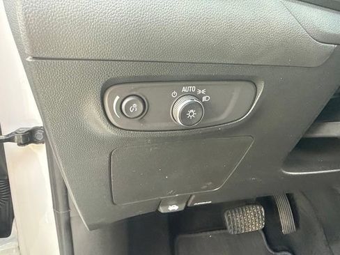 Used 2024 Buick Encore GX Sport Touring FWD image 12
