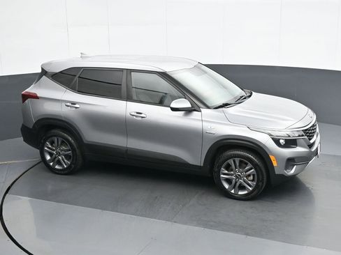 Used 2021 Kia Seltos LX AWD/4WD image 23