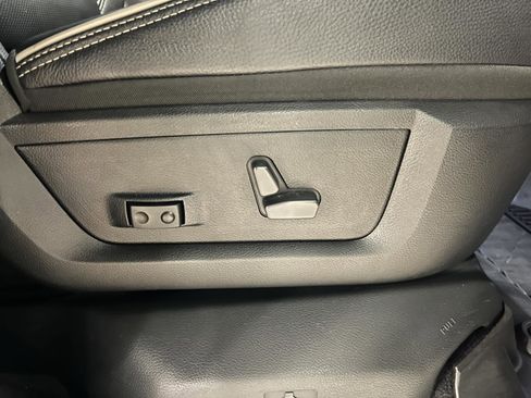 Used 2023 RAM 2500 Limited image 40