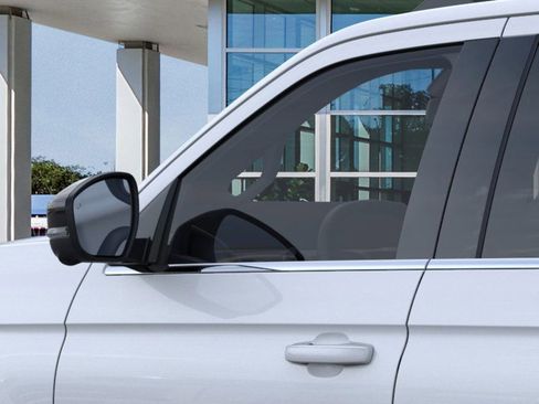 New 2026 Ford Expedition Active image 20