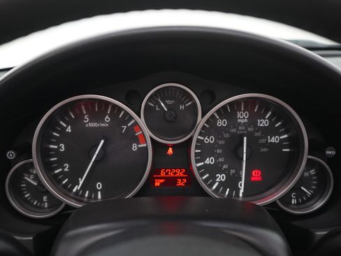 Used 2010 MAZDA MX-5 Miata Sport RWD image 19