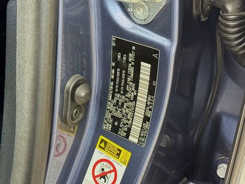 Used 2015 Toyota Highlander Limited image 36