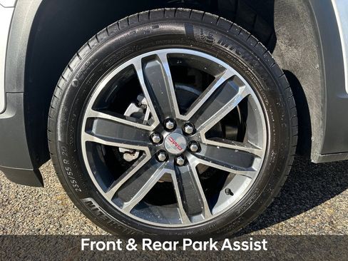 Used 2020 GMC Acadia SLT w/ Driver Alert Package II image 13