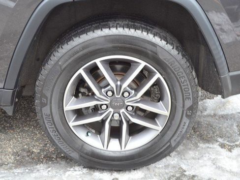 Used 2021 Jeep Grand Cherokee Limited w/ Luxury Group II image 12