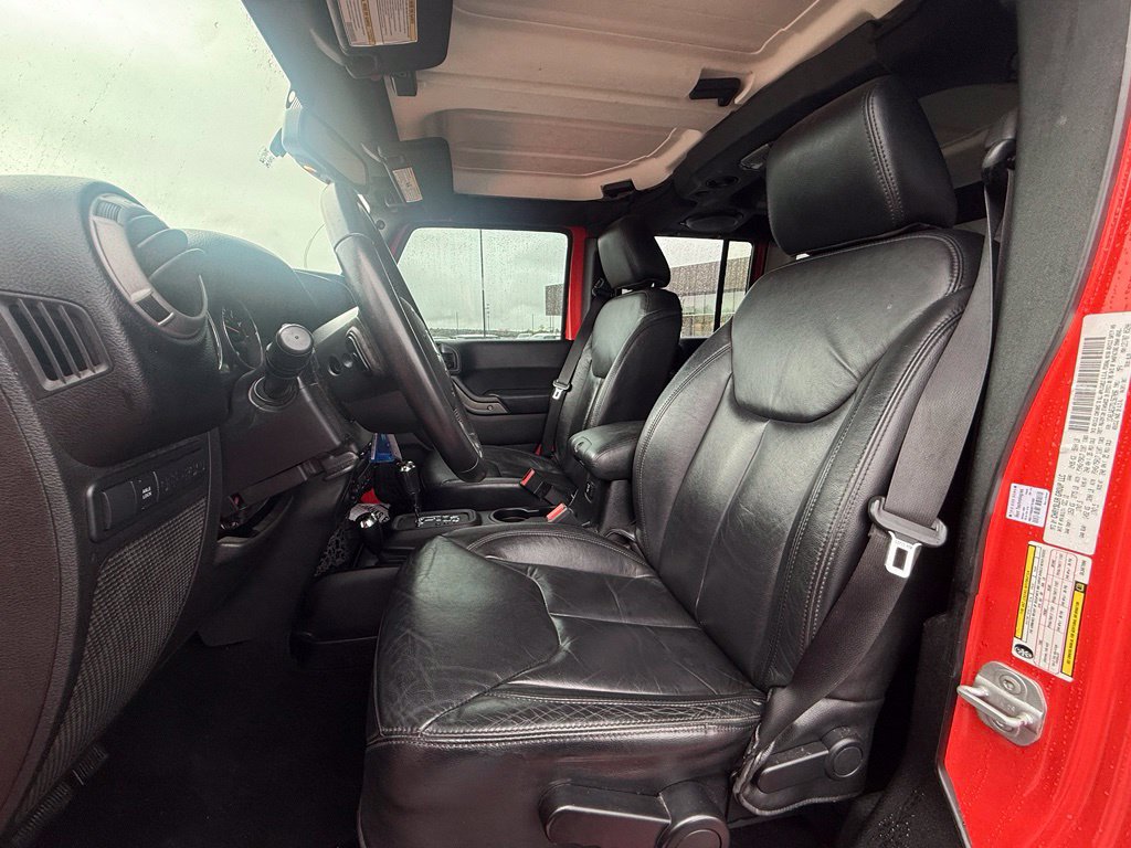 Used 2013 Jeep Wrangler Unlimited Sahara AWD/4WD image 22
