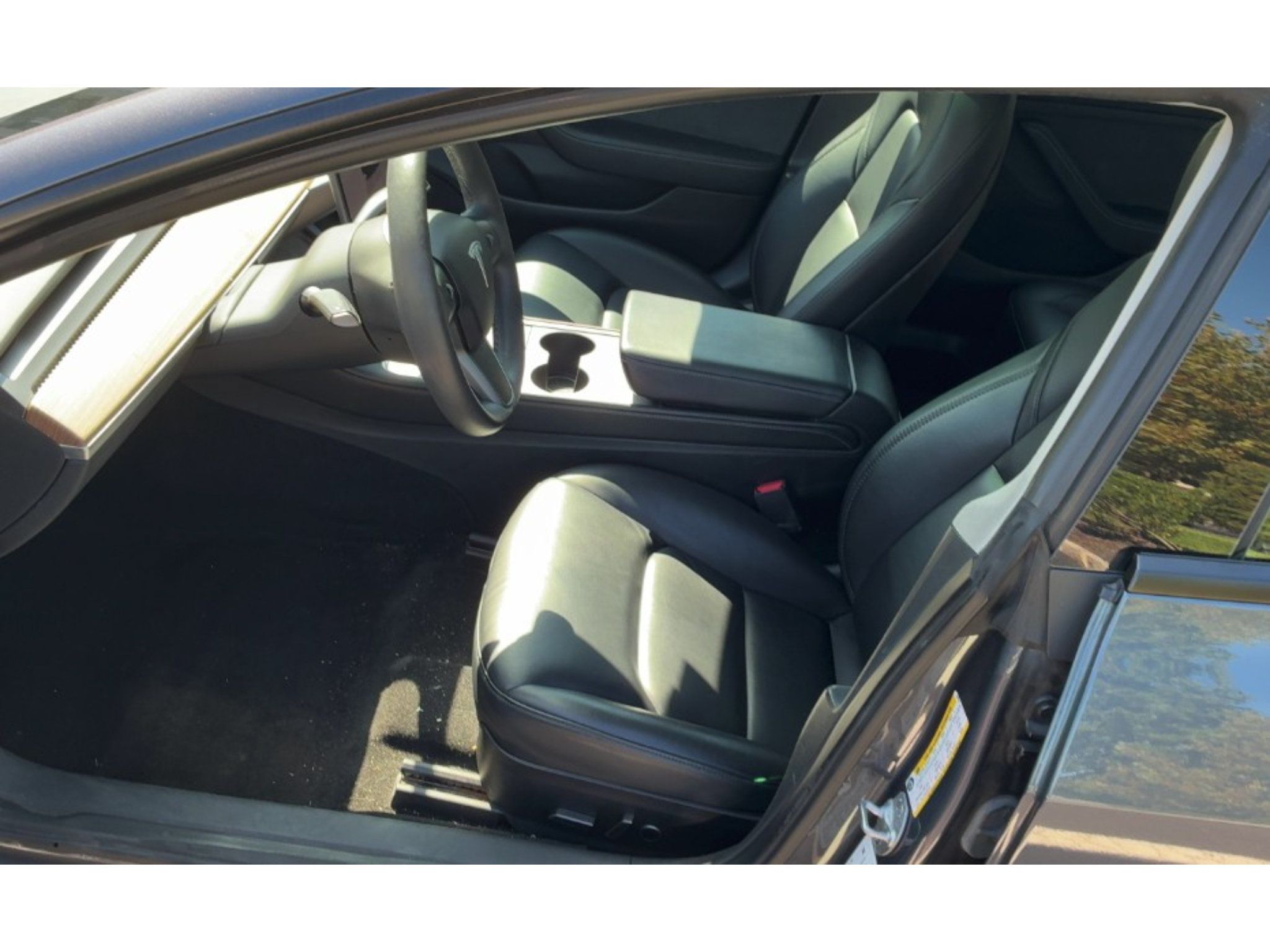 Used 2023 Tesla Model 3 Standard Range RWD image 5